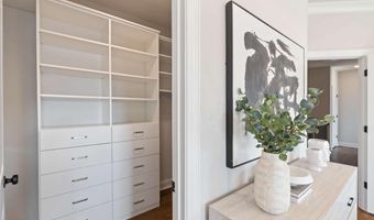 160 Briscoe, Alpharetta, GA 30009