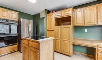 444 Greenvalley Dr, Andover, KS 67002