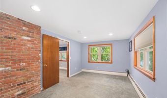 144 Aldrich Rd, Glocester, RI 02857
