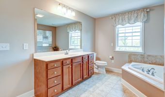 84 Andriana Ln, Albany, NY 12204