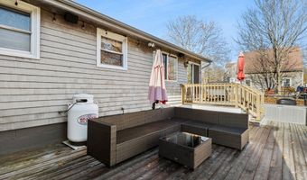 26 Algerine St, Berkley, MA 02779