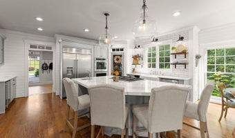 16066 Inverness Trl, Alpharetta, GA 30004