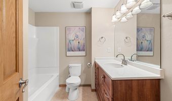 201 11th St NW, Altoona, IA 50009