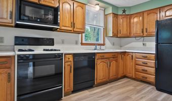 1107 N 13th St, Beatrice, NE 68310