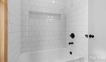 35 Grindstaff Dr, Asheville, NC 28803