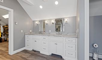 129 Loon Call Dr, Belgrade, ME 04917