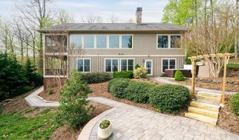 558 Falkirk Way, Zirconia, NC 28790