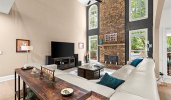 4020 Walnut Creek Trl, Alpharetta, GA 30005