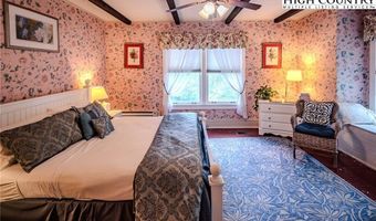 4584 4582 NC Highway 194 S, Banner Elk, NC 28604