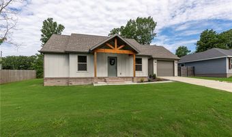 6 Bonhill Ln, Bella Vista, AR 72715