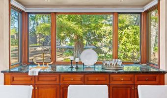 568 Sunset Dr, Angwin, CA 94508