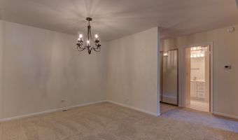 1030 S FERNANDEZ Ave 1T, Arlington Heights, IL 60005