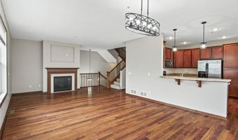 15533 Eagle Shore Dr 806, Apple Valley, MN 55124