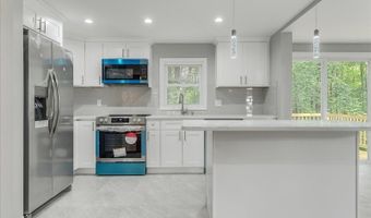 7 Mondamin Rd, Alloway, NJ 07422