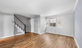 11 VETERANS Ct, Bayonne, NJ 07002