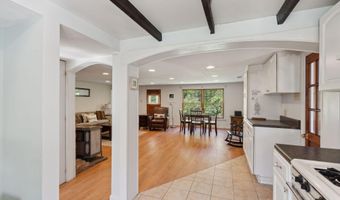 592 Old Stage Rd, Arrowsic, ME 04530