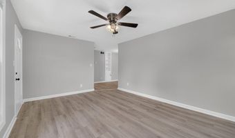 4906 UPLAND Dr, Alexandria, VA 22310