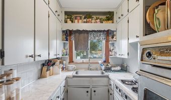 612 Rathbun St, Blackstone, MA 01504