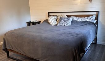 263 Queensway Dr, Avon, IN 46123