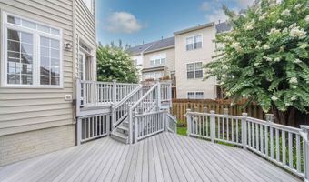 7517 LINDBERG Dr, Alexandria, VA 22306