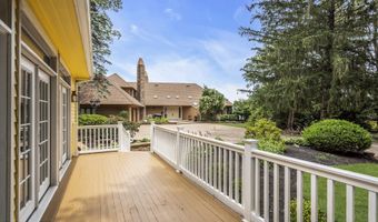 99 Holly Ln, Bayville, NJ 08721