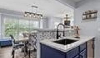 25 BAYSIDE Dr, Bayonne, NJ 07002
