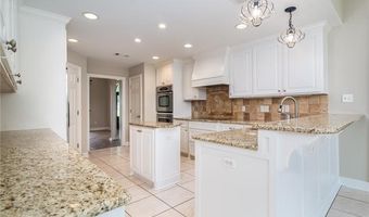 15 VAN MOL Rd, Alexandria, LA 71302
