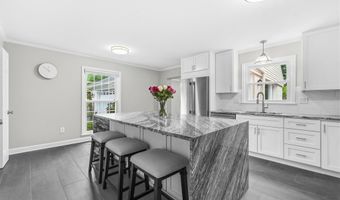 9403 FERRY LANDING Ct, Alexandria, VA 22309