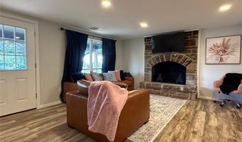 153 Cattail Trl, Millsap, TX 76066
