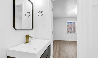 218 S West St, Ahoskie, NC 27910