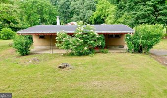 3351 MATHEWS Ln, Alburtis, PA 18011