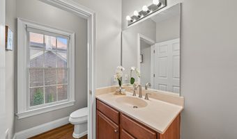 2086 Autumn Hill Dr, Ann Arbor, MI 48103