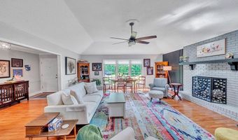 1707 Walnut St, Albertville, AL 35950