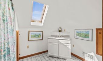 1194 Center Rd, Block Island, RI 02807