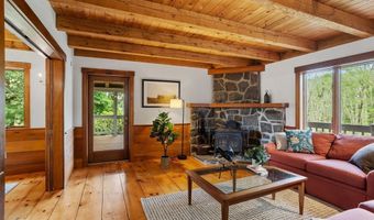 292 Berlin Rd, Bolton, MA 01740