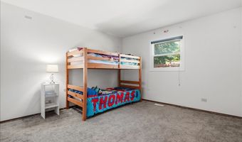 554 Longview Dr, Antioch, IL 60002
