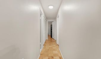 4408 ISLAND Pl 202, Annandale, VA 22003