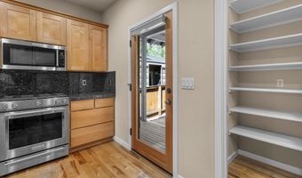2612 NW Lemhi Pass Dr, Bend, OR 97703