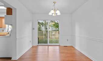 8223 TREEBROOKE Ln, Alexandria, VA 22308