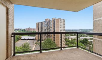309 YOAKUM Pkwy 1002, Alexandria, VA 22304
