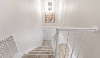 1114 LAKEWOOD Dr, Albany, OR 97321