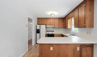 8736 Manns Loop Rd, Apex, NC 27539