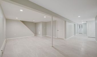 9 Holt St, Amityville, NY 11701