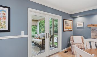 3401 Woodview Pl, Columbus, OH 43220