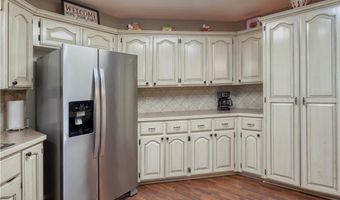 1330 Lakeview Estates Dr, Alma, AR 72921