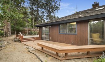 1869 NE Moonglow Ct, Bend, OR 97701