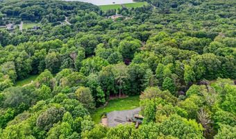 35 Greenlawn Rd, Amawalk, NY 10501