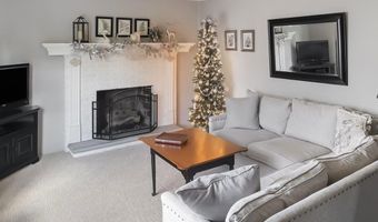 59 Spice Bush Trl, Narragansett, RI 02882