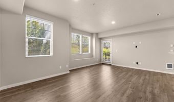 17126 SW Snowdale St 303, Beaverton, OR 97007