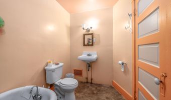 512 Austin Ave, Albion, MI 49224